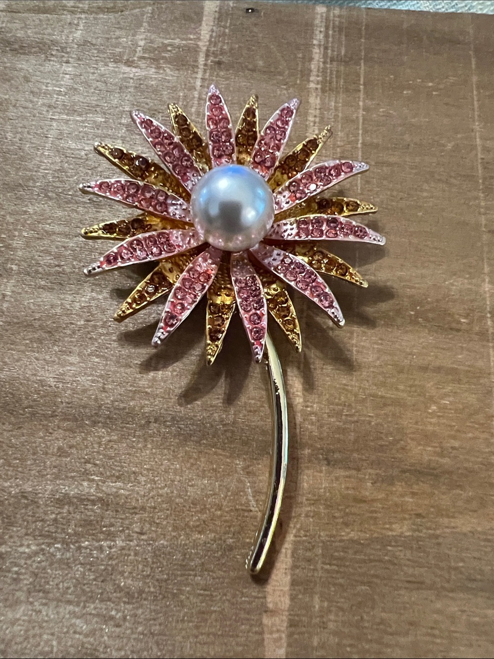 3/$18 Pink & Gold Sunflower Pearl Pendant/Brooch - Lot 224